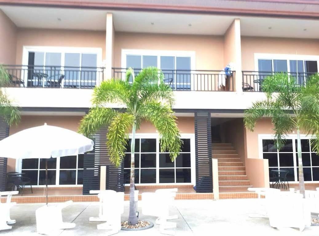 4 Palms Resort Bang Sare Exterior photo