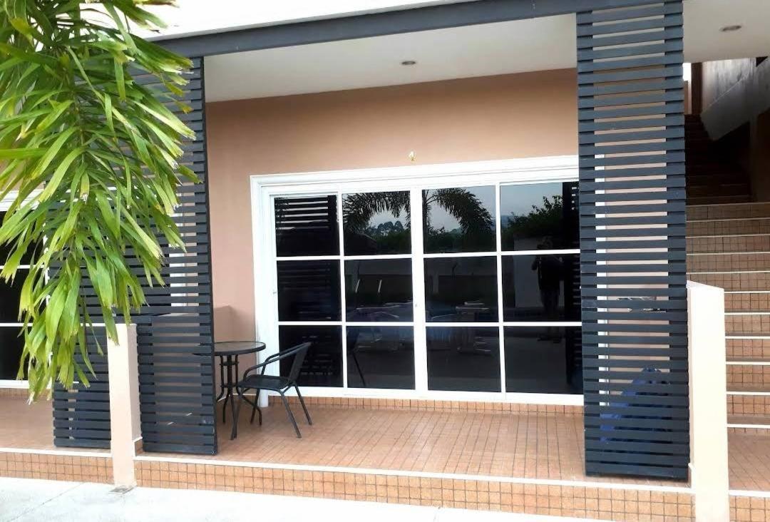 4 Palms Resort Bang Sare Exterior photo