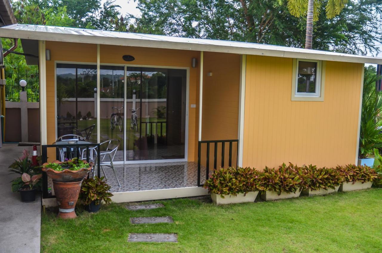 4 Palms Resort Bang Sare Exterior photo